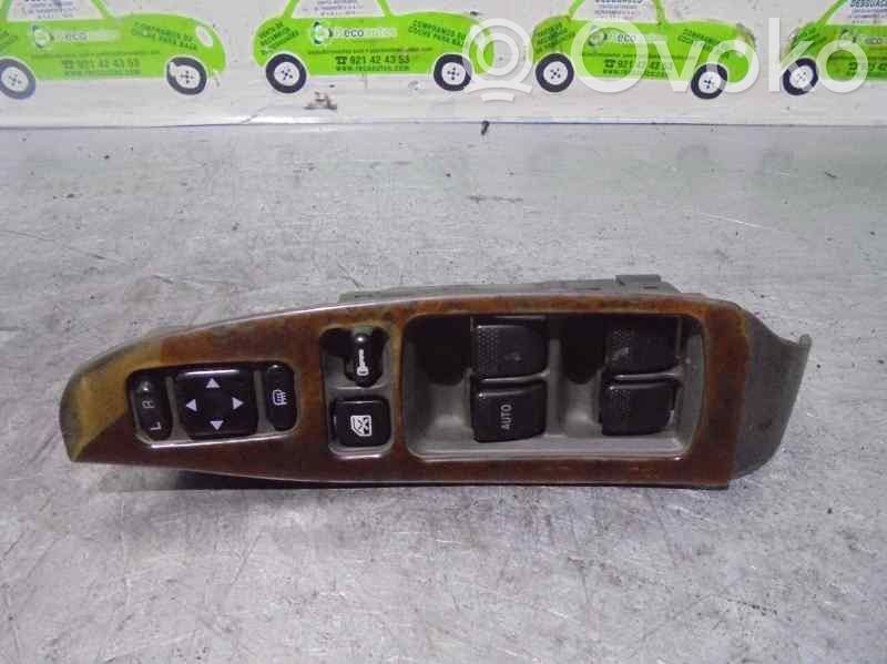 Subaru Legacy Electric window control switch 