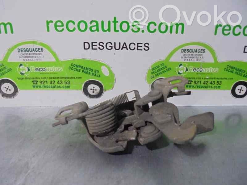 Nissan Patrol 160 Boucle, crochet d'arrimage