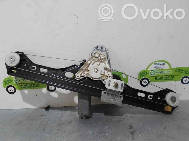 Mercedes-Benz C W203 Alzacristalli della portiera posteriore con motorino