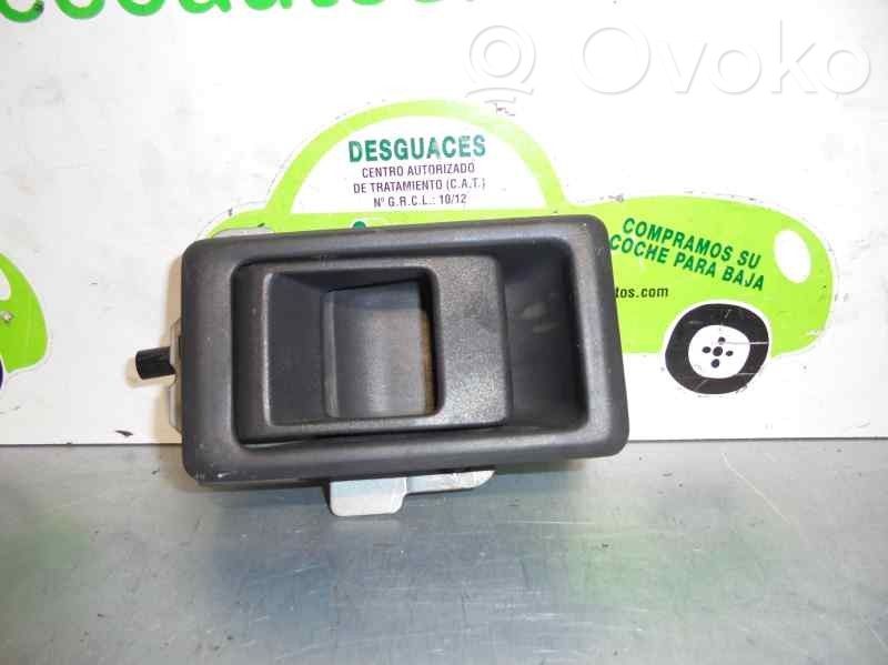 Manecilla interna puerta trasera   CAJA1