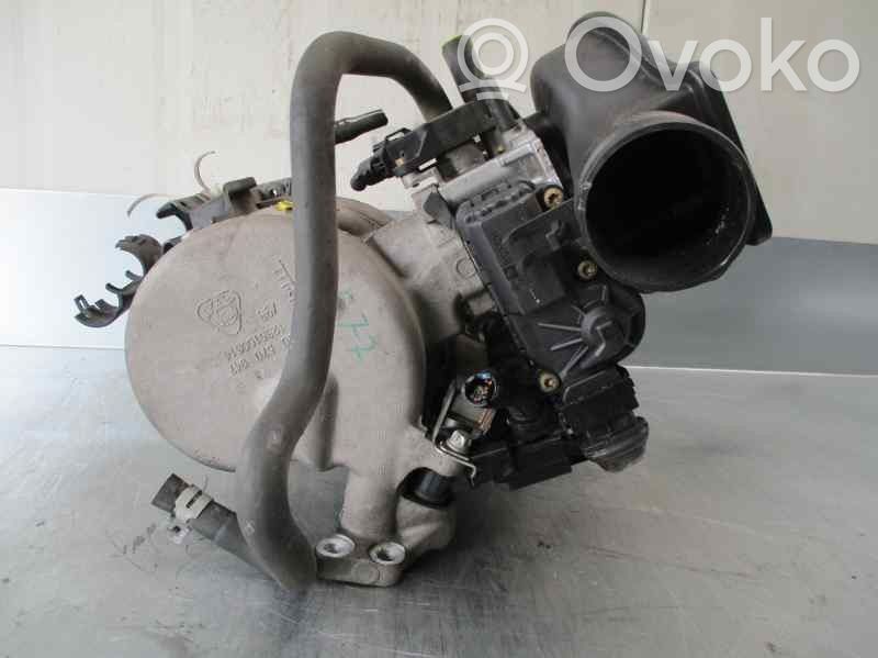 Opel Corsa B Colector de admisión 