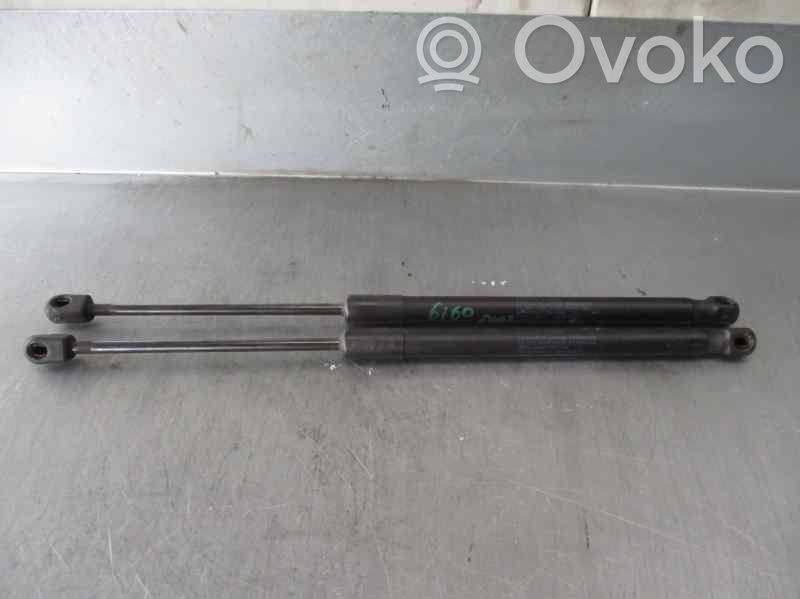 Suzuki Swift I Tailgate/trunk strut/damper 