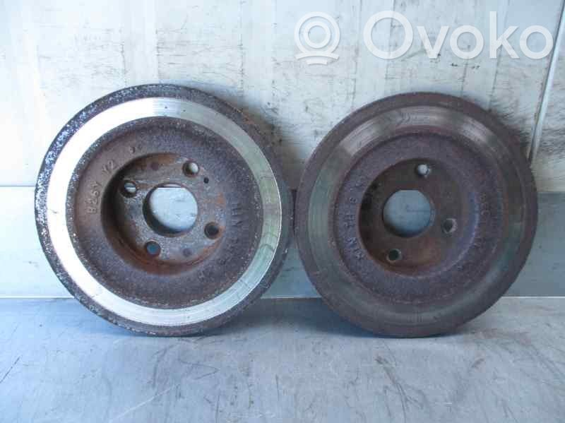 Disc frână spate   B26YY2