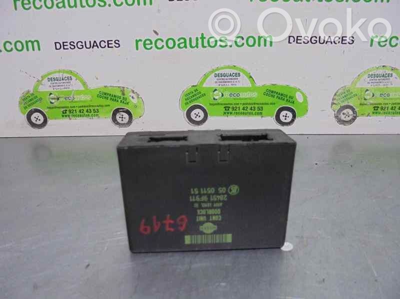 Nissan Serena Unidad de control de puerta
