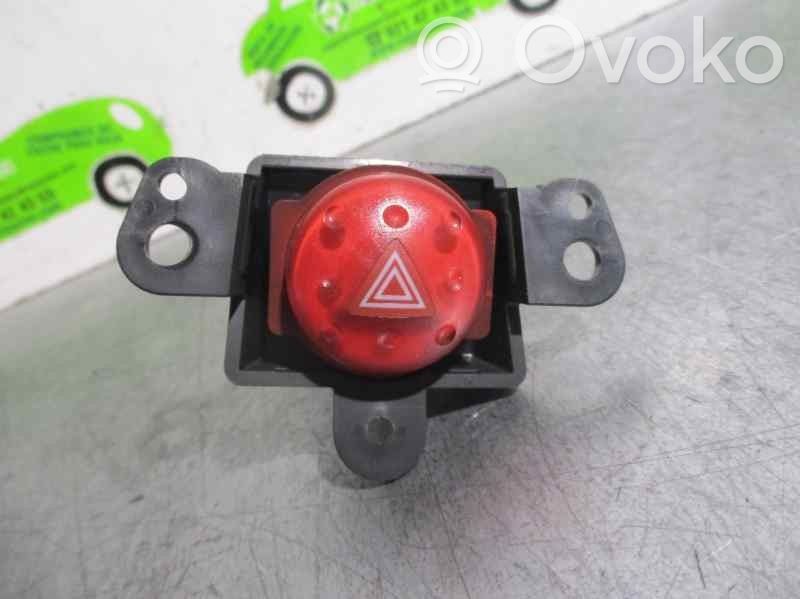 Botón interruptor de luz de peligro   06016