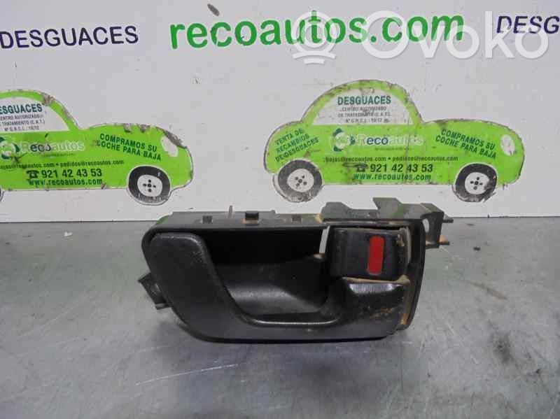 Manecilla interna puerta trasera   MR432272