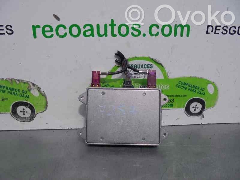 Audi A4 Allroad Radion antenni 
