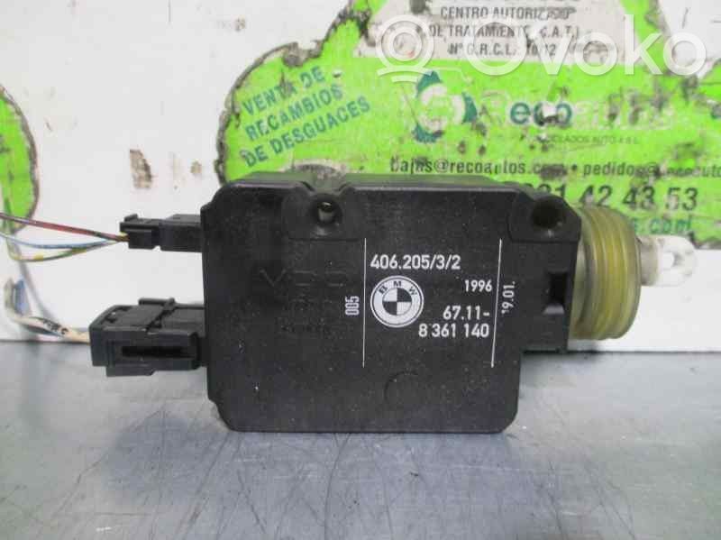 BMW 3 E36 Motorino di blocco/chiusura del portellone del bagagliaio 