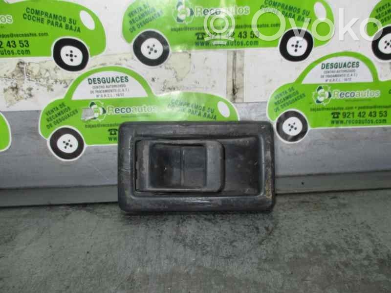 Manecilla interna puerta trasera   1300835650