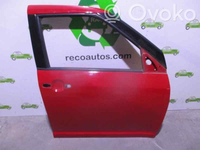 Suzuki Swift I Puerta delantera 