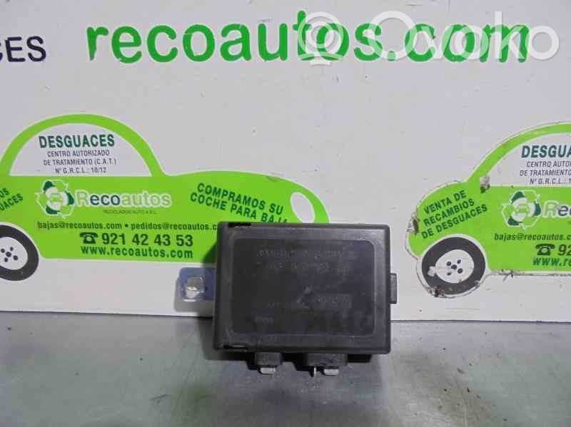 Mercedes-Benz ML W163 Antena radiowa 