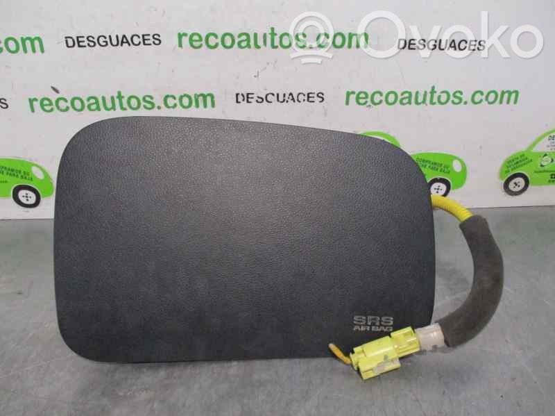 KIA Carens I Airbag lateral