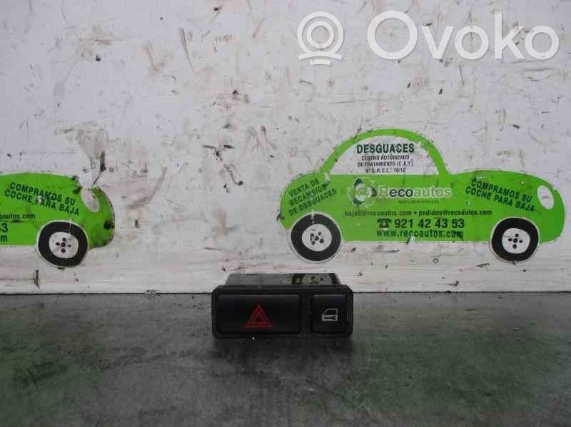 Hazard light switch   61318368920