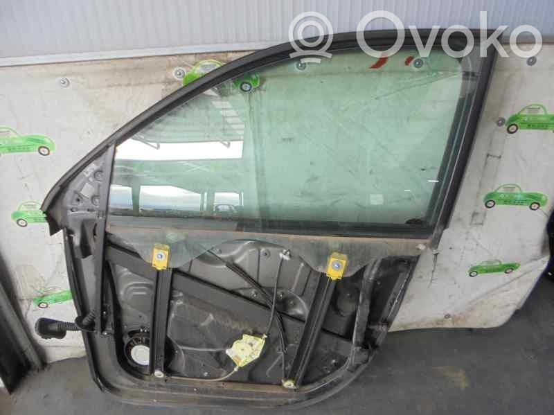 Volkswagen Touareg I Macara geam față manuală 