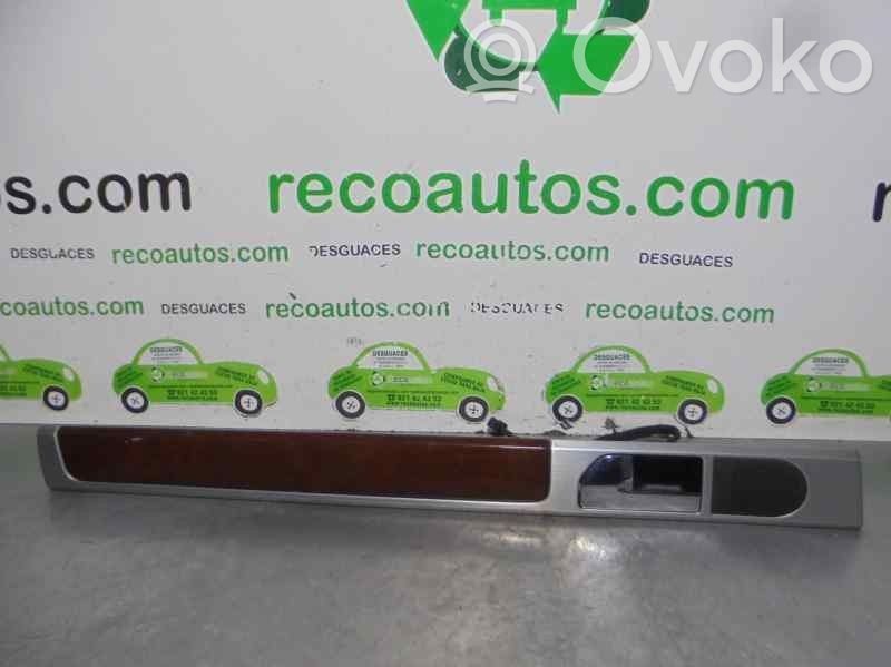 Volkswagen Touareg I Mâner interior ușă spate 