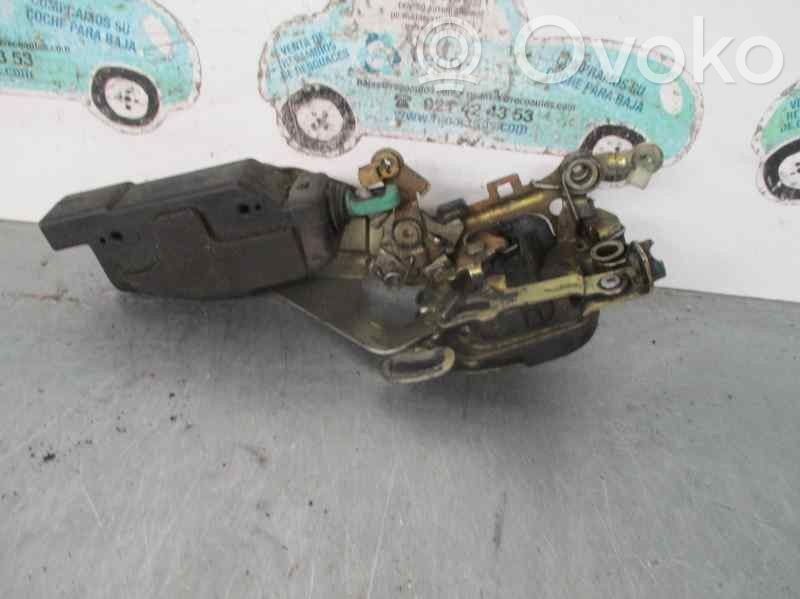 Opel Vectra A Front door lock 