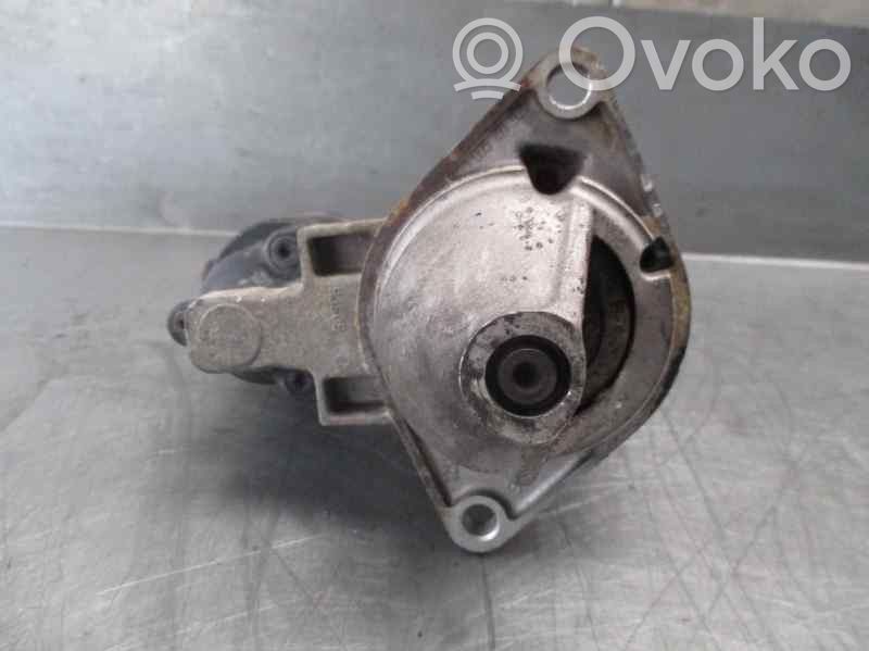 Opel Corsa B Starteris 