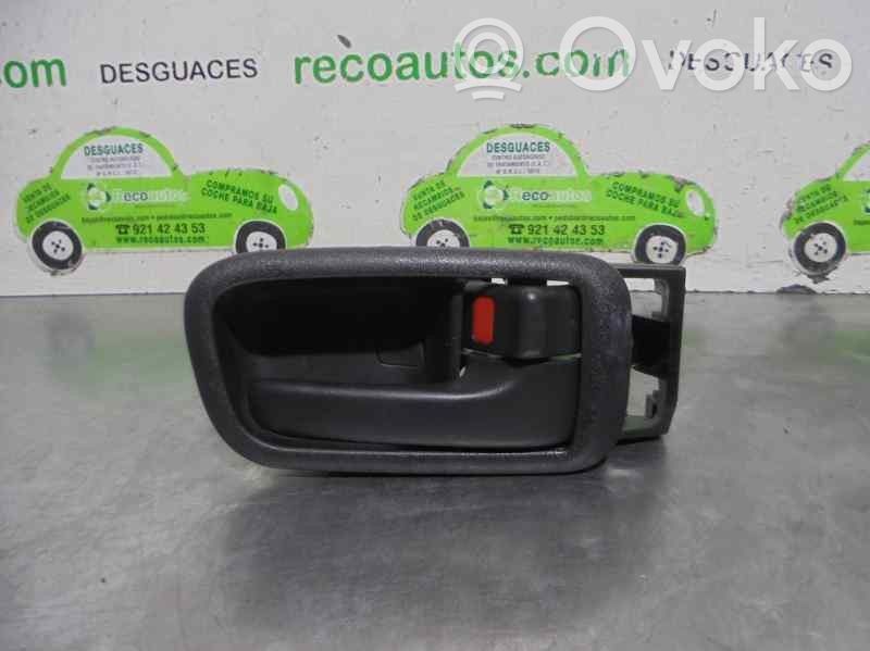 Toyota RAV 4 (XA20) Manecilla interna puerta trasera