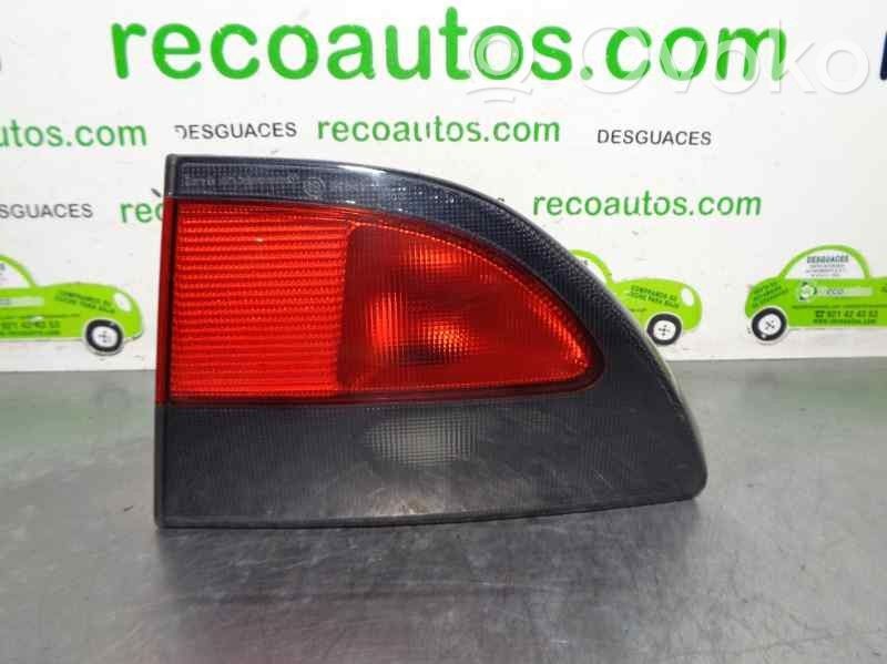 Renault Megane I Aizmugurējais lukturis virsbūvē 