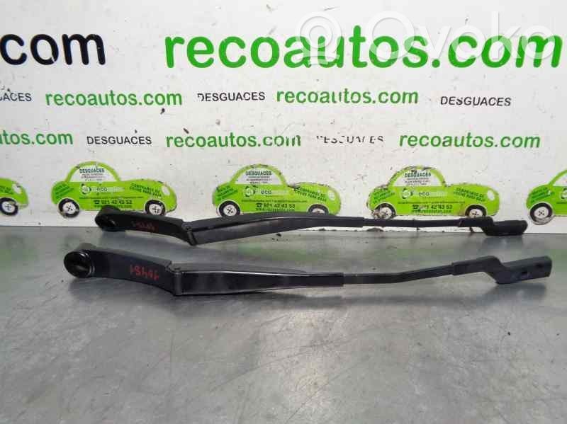 KIA Ceed Front wiper blade arm 