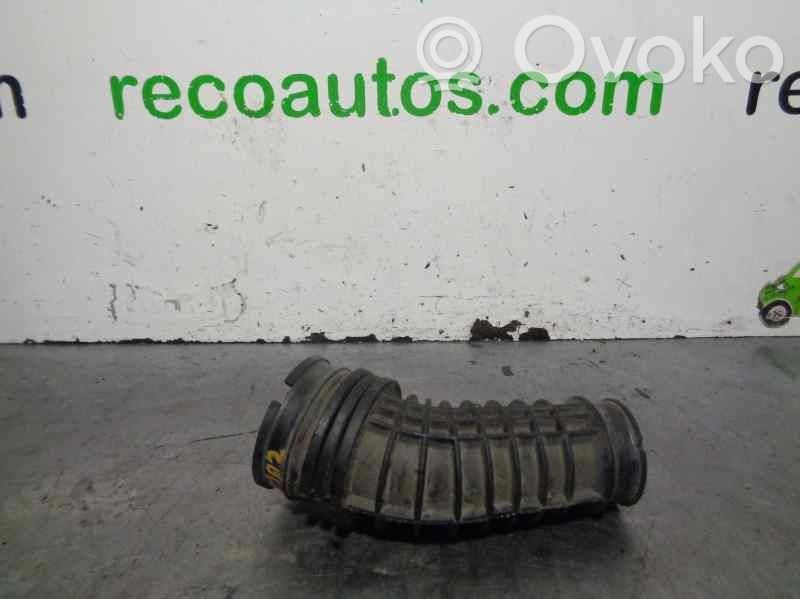 Ilmastointilaitteen putki (A/C)   4967550