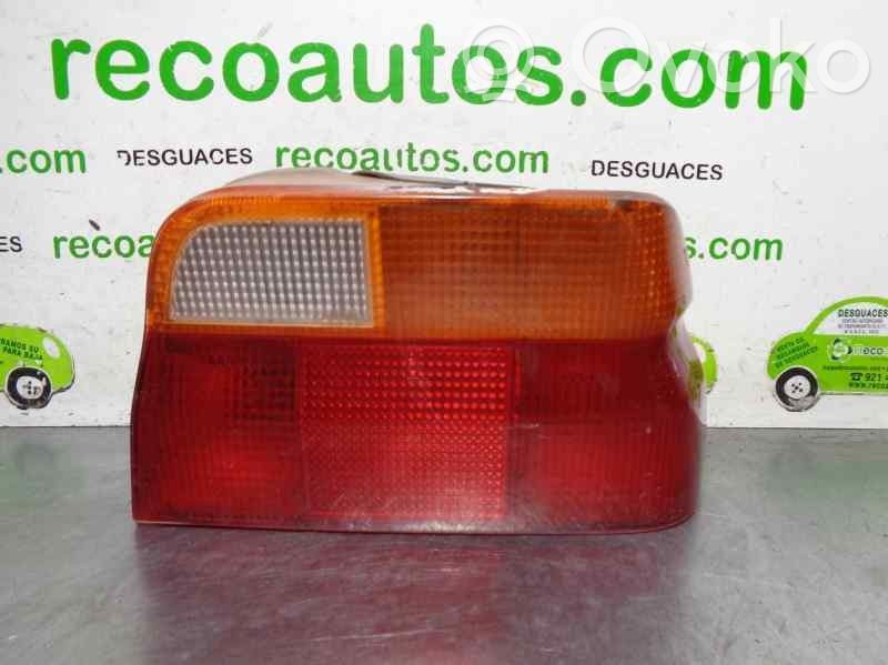 Ford Escort Aizmugurējais lukturis virsbūvē 