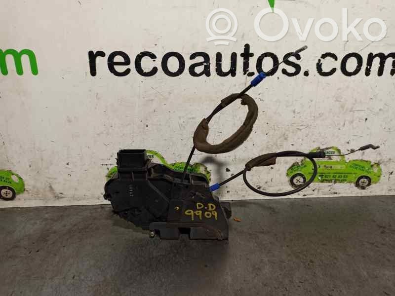 Mazda 5 Front door lock 