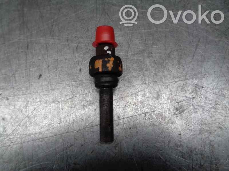 Mercedes-Benz E W124 Injector combustibil 