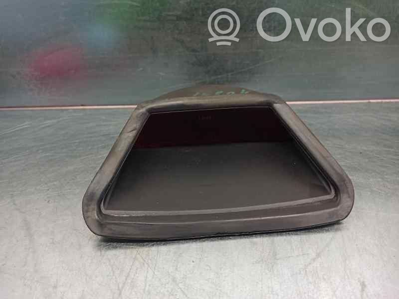 BMW 7 E38 Third/center stoplight 