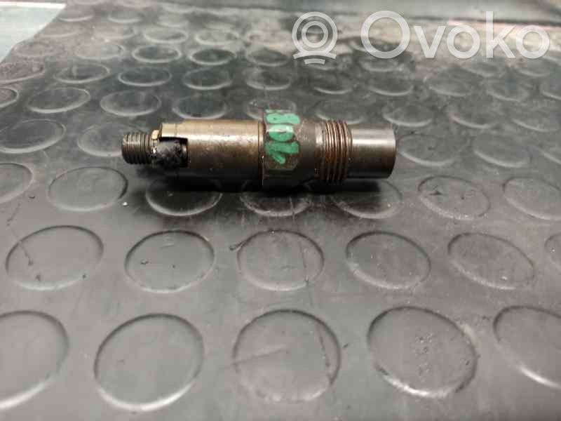 Ford Mondeo MK II Inyector de combustible 