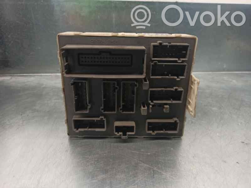 Ford Tourneo Juego de caja de fusibles 