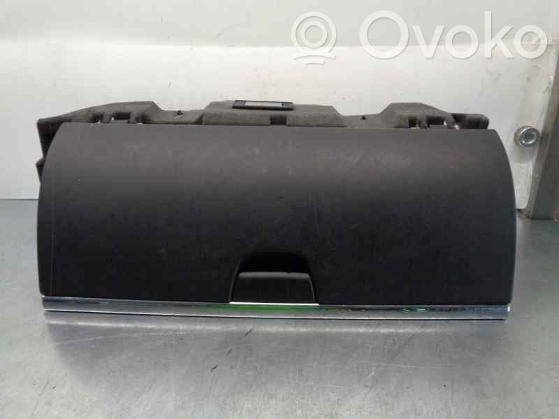 Citroen C6 Daiktadėžė 