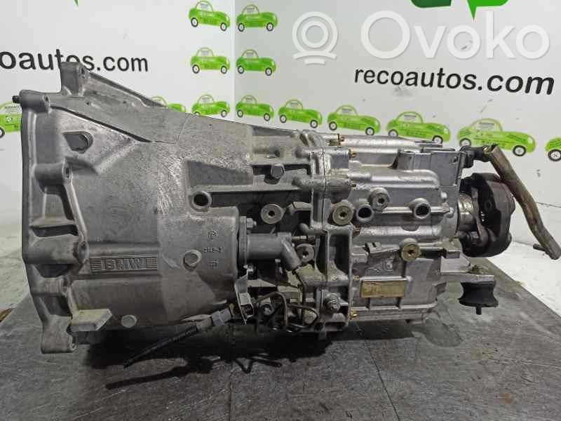BMW 3 E46 Mechaninė 5 pavarų dėžė 