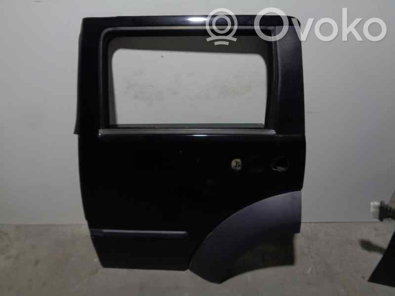 Dodge Nitro Galinės durys 
