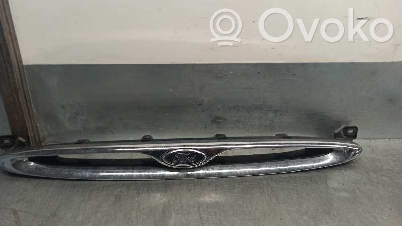 Ford Escort Front grill 