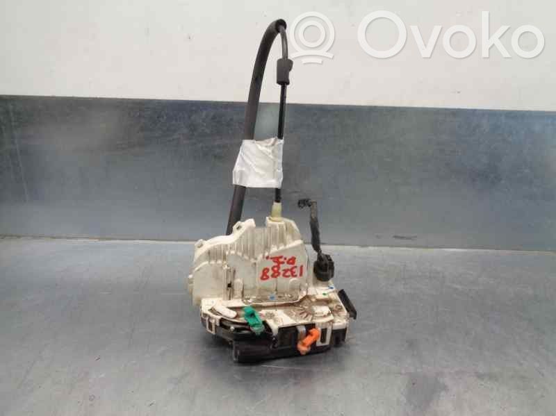 Chrysler Sebring (ST-22 - JR) Front door lock 