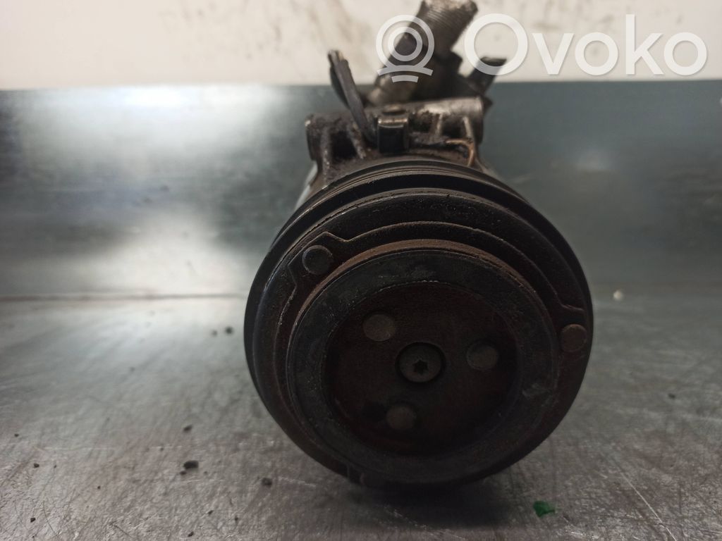 Opel Corsa B Compresseur de climatisation 