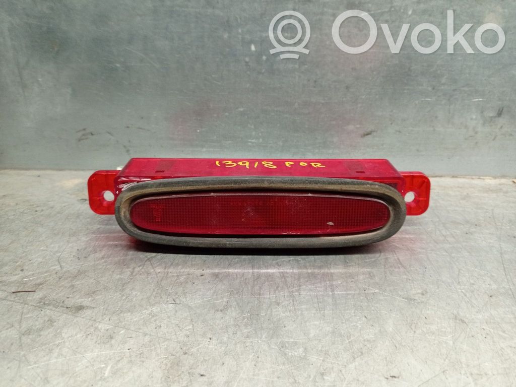 Mazda 3 I Third/center stoplight 