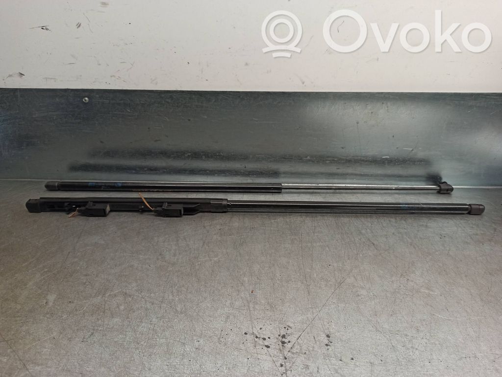 Opel Tigra A Amortyzator klapy tylnej bagażnika 