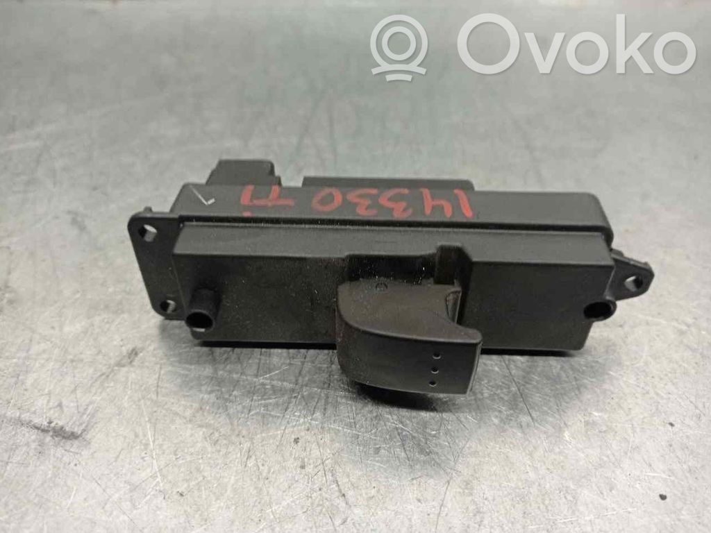 Comutator comandă geamuri electrice   BP4L66380,03123110