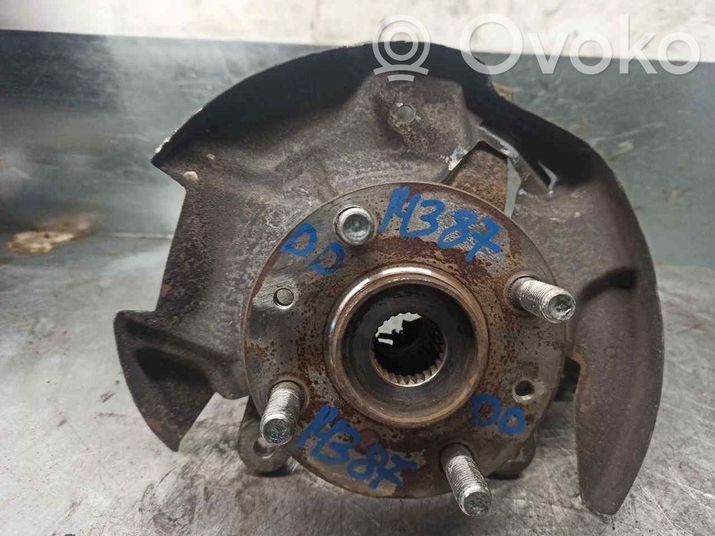 Front wheel hub spindle knuckle