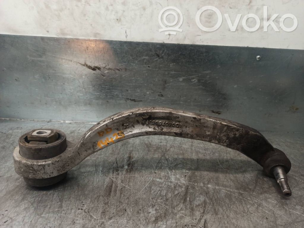 Etutukivarsi   4D0407696J