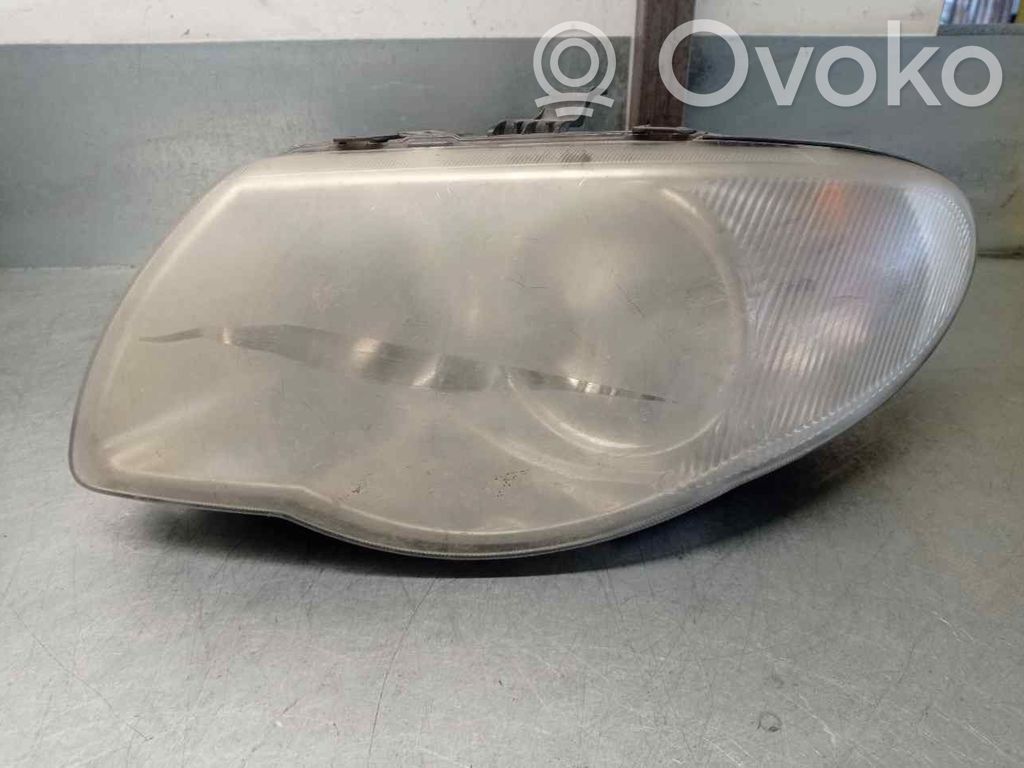 Chrysler Voyager Lampa przednia 