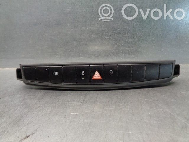 Smart ForFour I Hazard light switch 