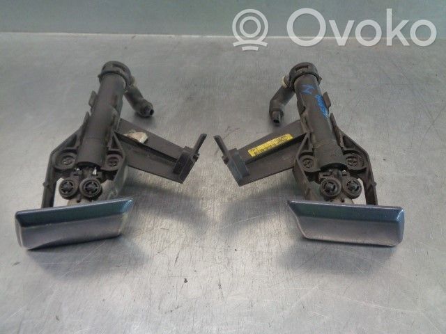 Cadillac SRX Headlight washer spray nozzle 