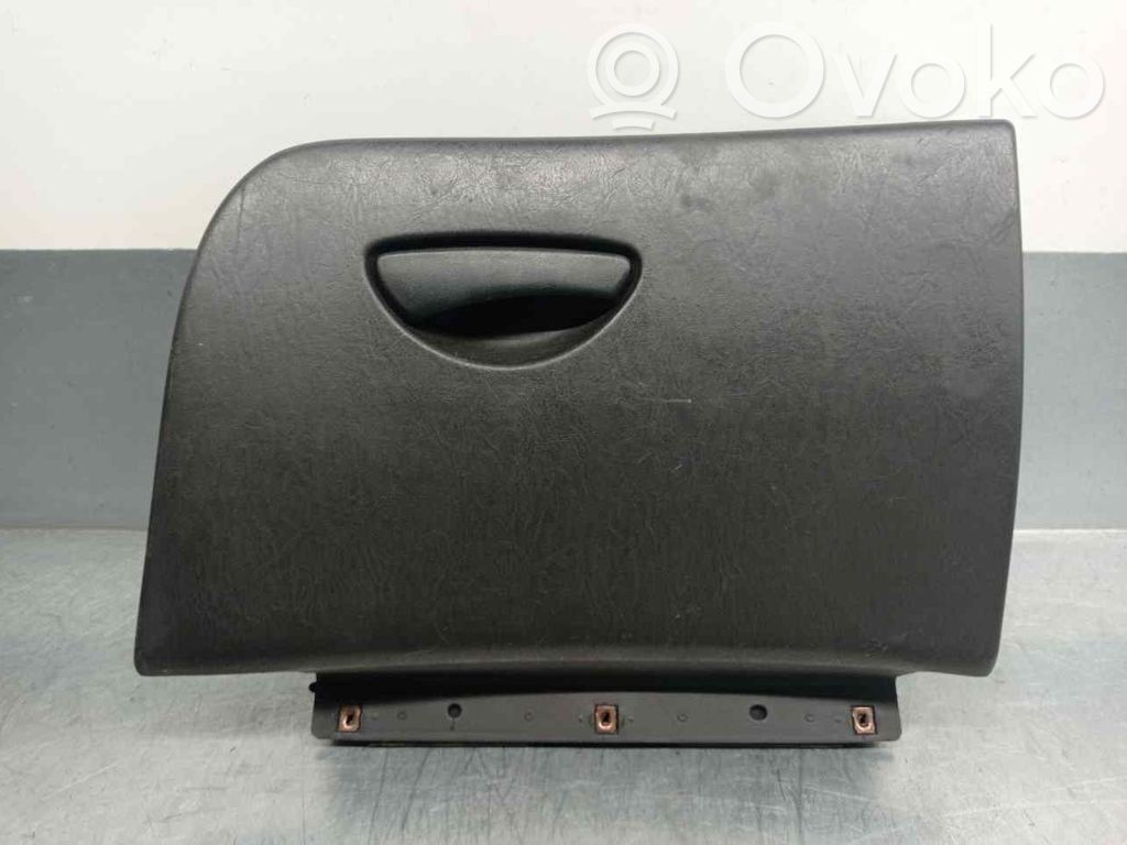 Ford Focus Mantu nodalījums 