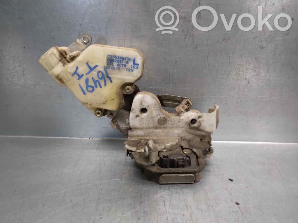 Nissan Almera N16 Задний замок 