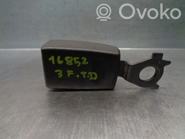 Toyota Avensis T220 Hebilla del cinturón de seguridad trasero 