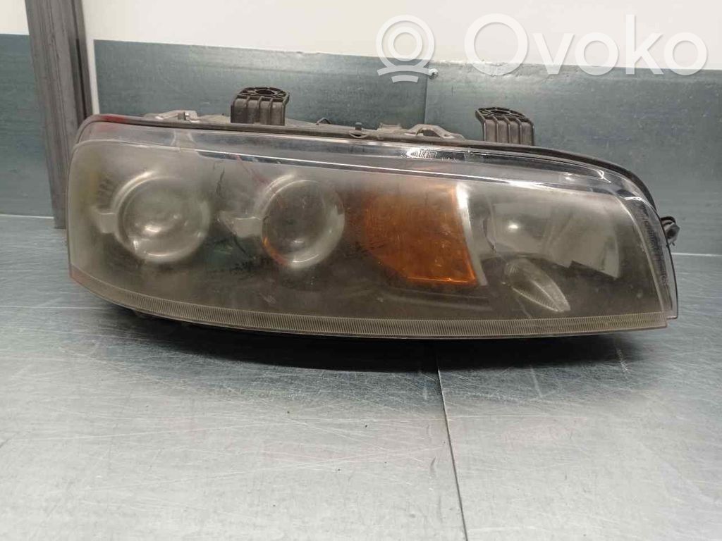 Fiat Punto (188) Far 