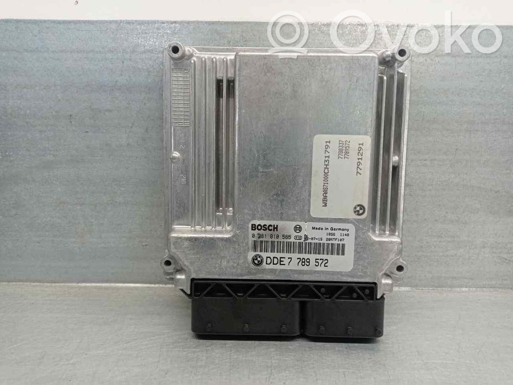 Unidad de control/módulo del motor   7789572,0281010565,BOSCH